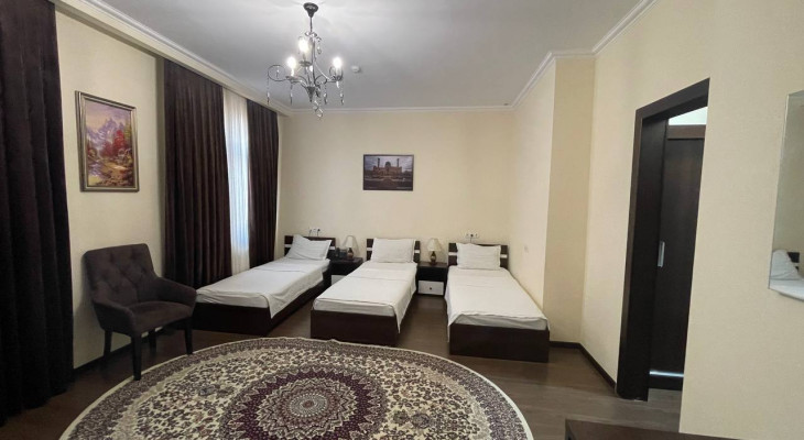 Comfort Triple Room with shower