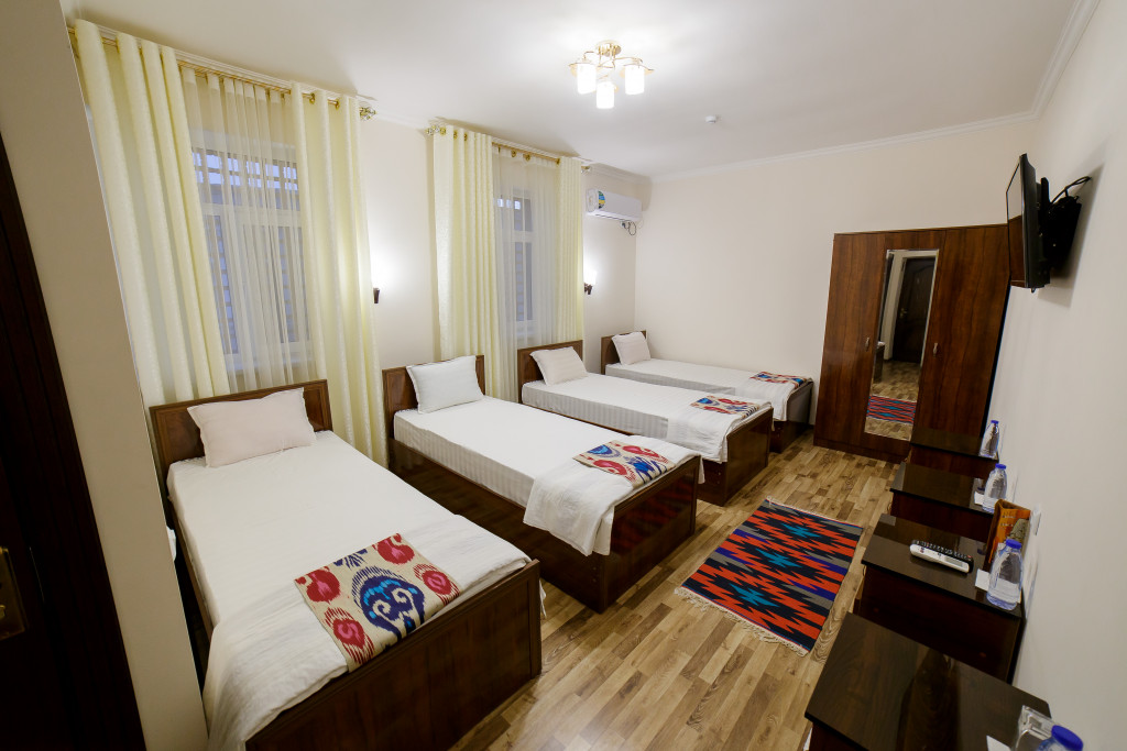 Caravan Hostel
