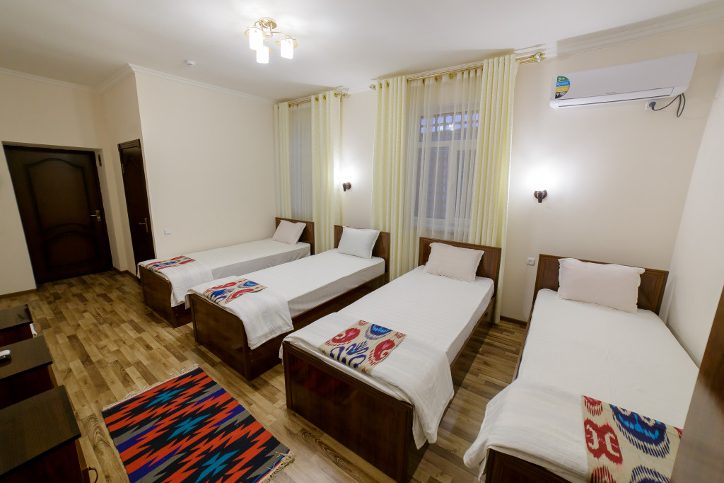 Caravan Hostel