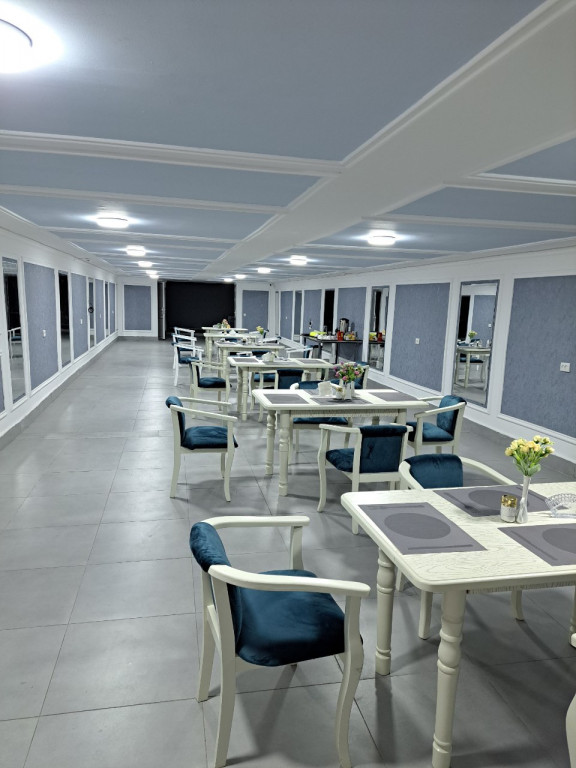 LIANALI Hotel