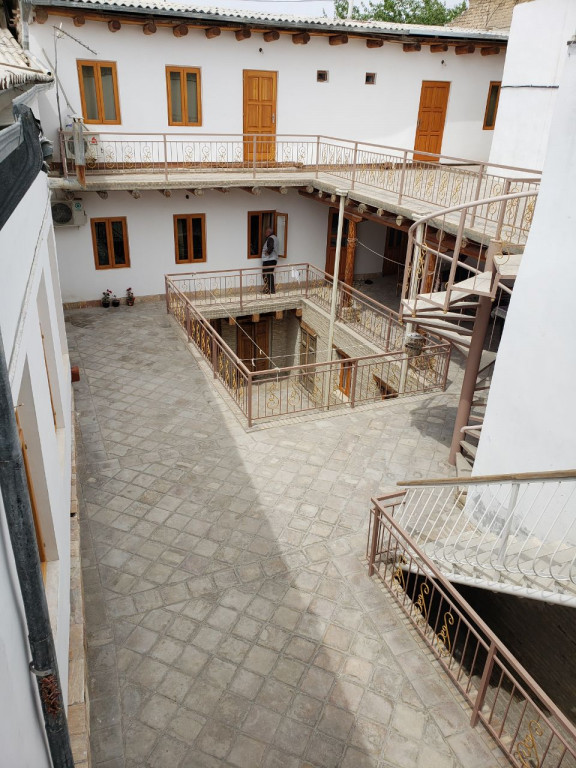 Гостевой дом Sarrafon B&B