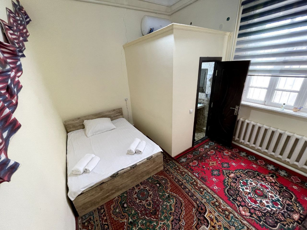 Deshon Qala Guest House