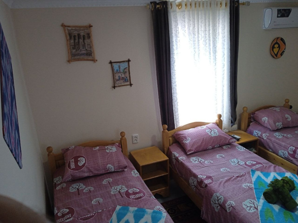 An-Narshahiy  Guest House