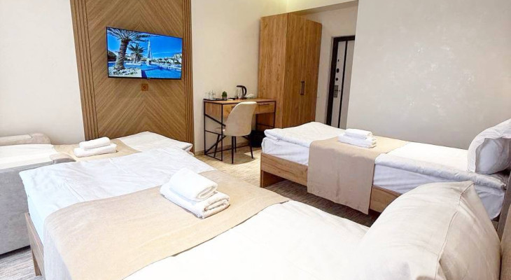 Deluxe Triple Room