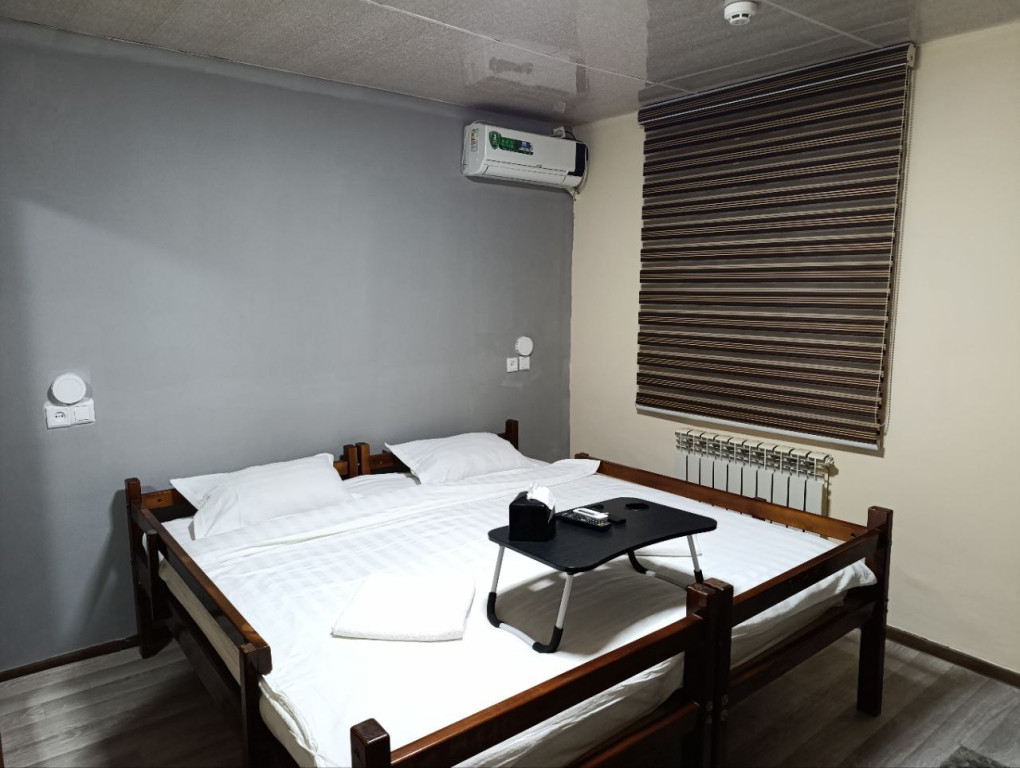Caravan Hostel