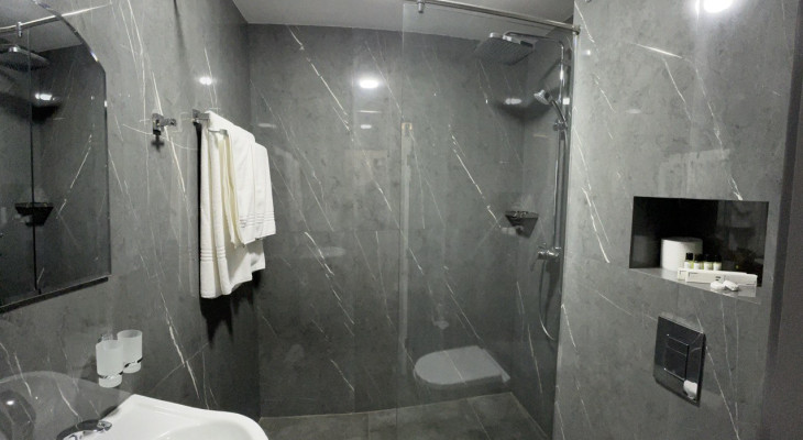 Twin Room with lake view