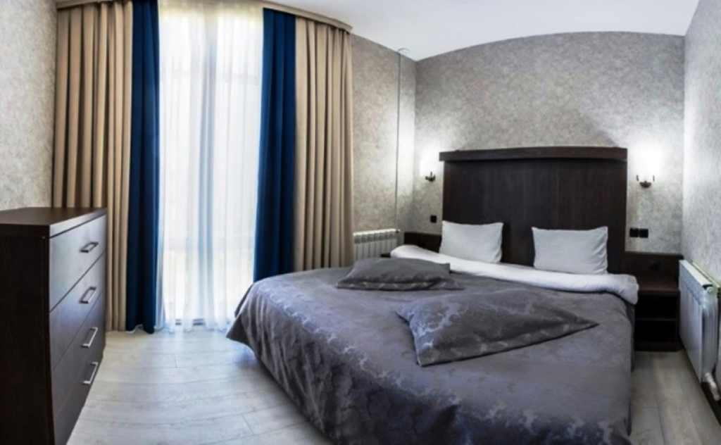 Avenue Park Hotel