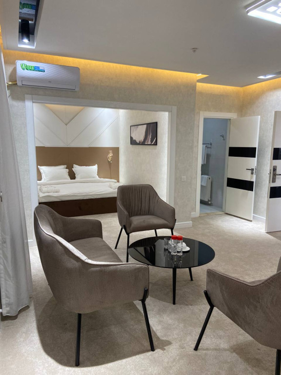 Ohu Palace Hotel